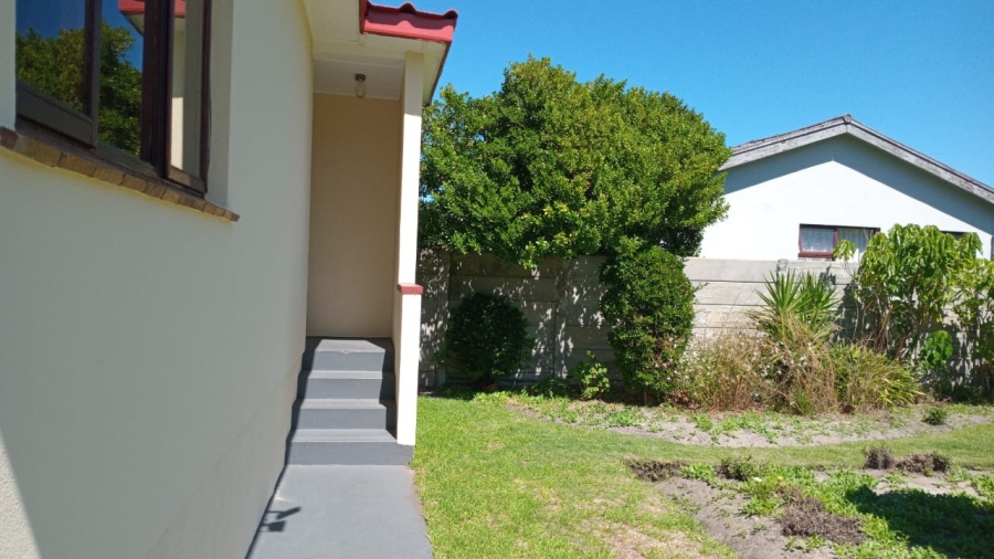 To Let 1 Bedroom Property for Rent in Kleinmond Western Cape